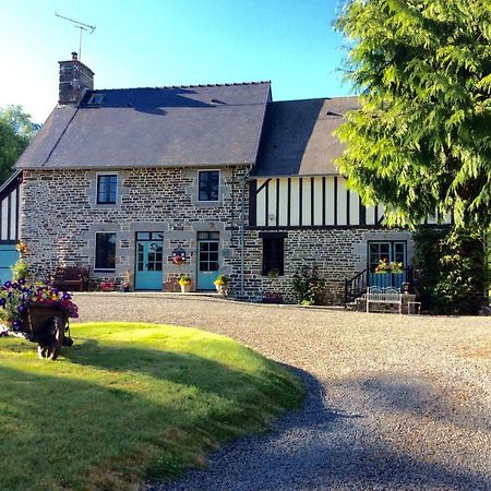 Maison Mai Or La Petite Maison Mai Or La Petite Grange Or All Three La Chapelle-Urée エクステリア 写真